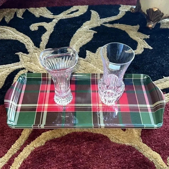 Tommy Bahama 2 Red Green Tartan Plaid Melamine Serving Platters Trays NWT - Picture 2 of 11